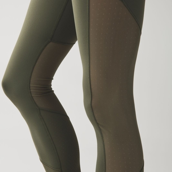 Lululemon Barre Star Pant in Fatigue Green size 6 NWT - Picture 3 of 10